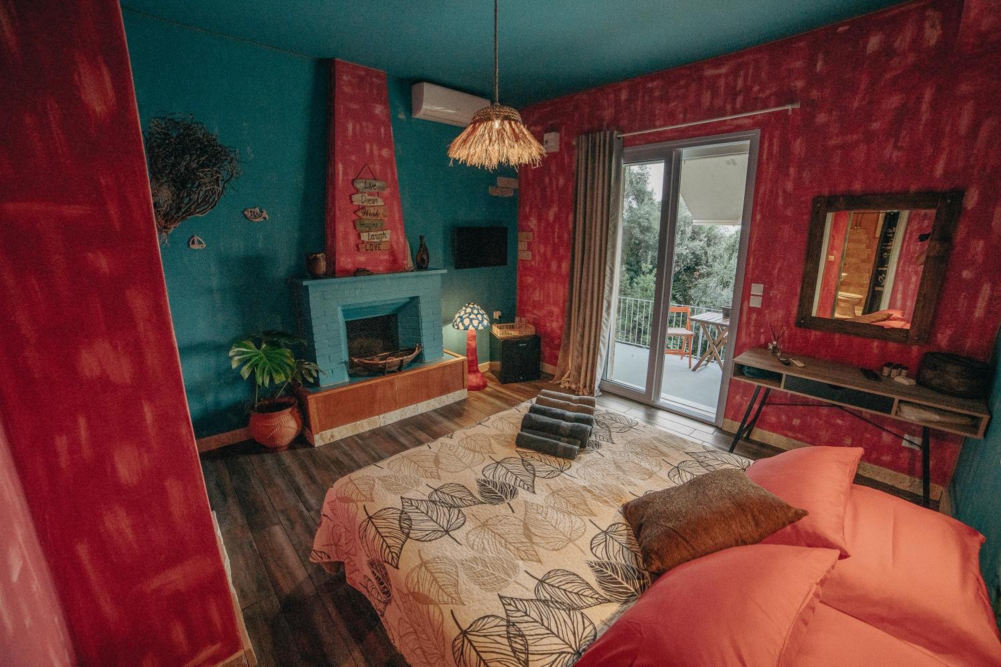Antares Boutique Guesthouse Perama  Bagian luar foto