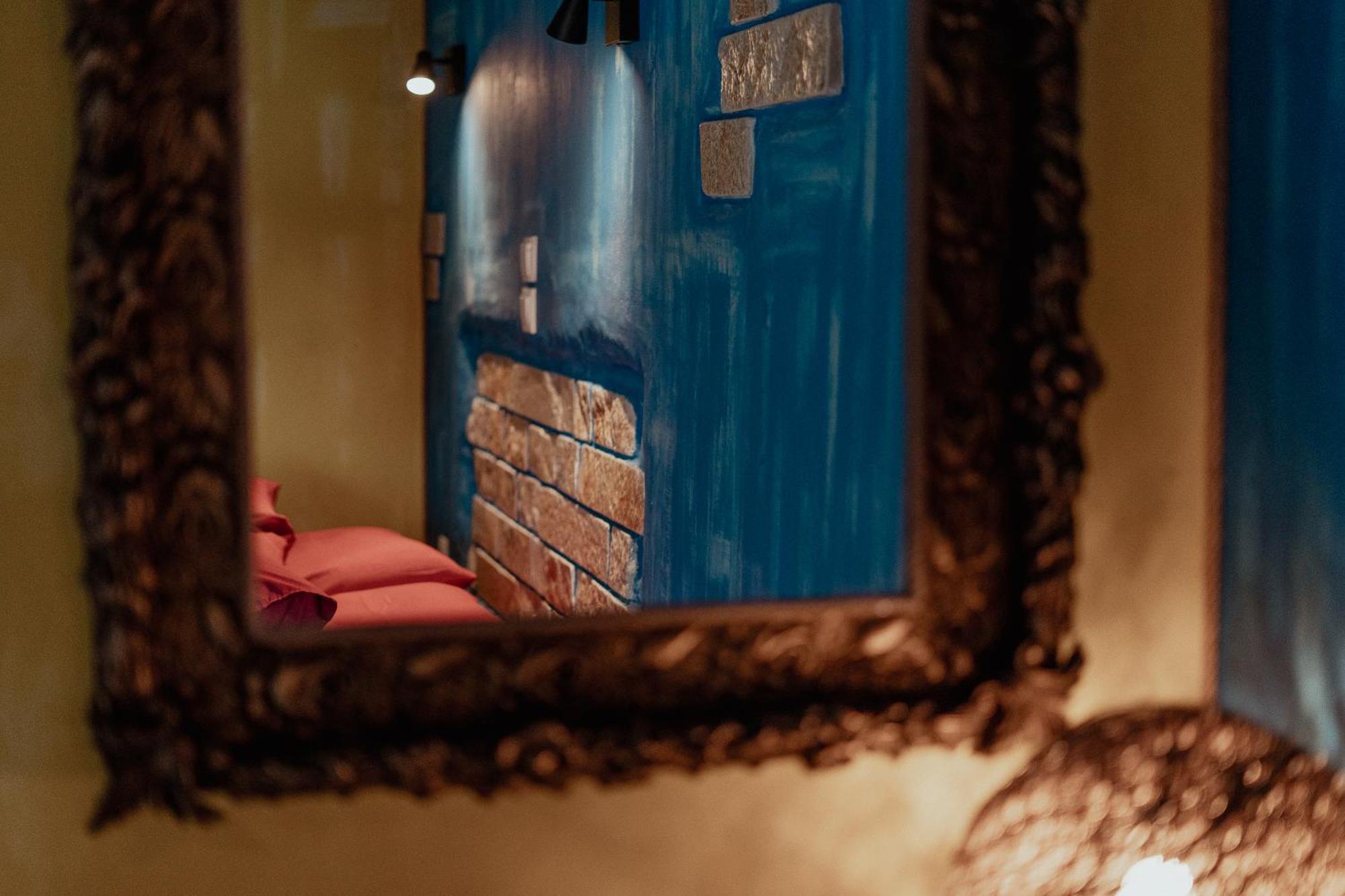 Antares Boutique Guesthouse Perama  Bagian luar foto