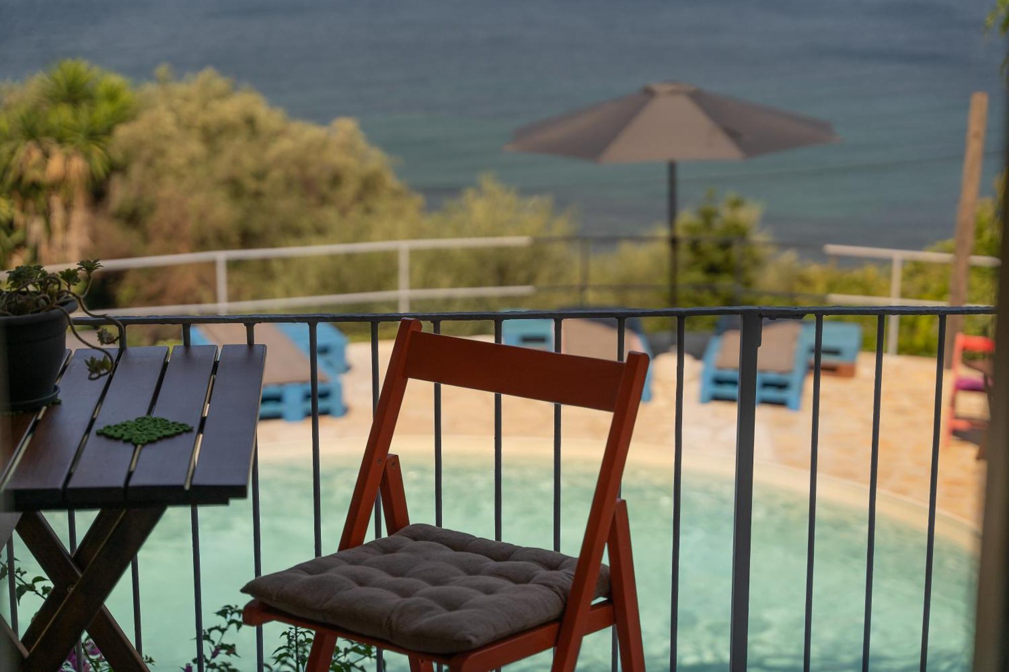 Antares Boutique Guesthouse Perama  Bagian luar foto